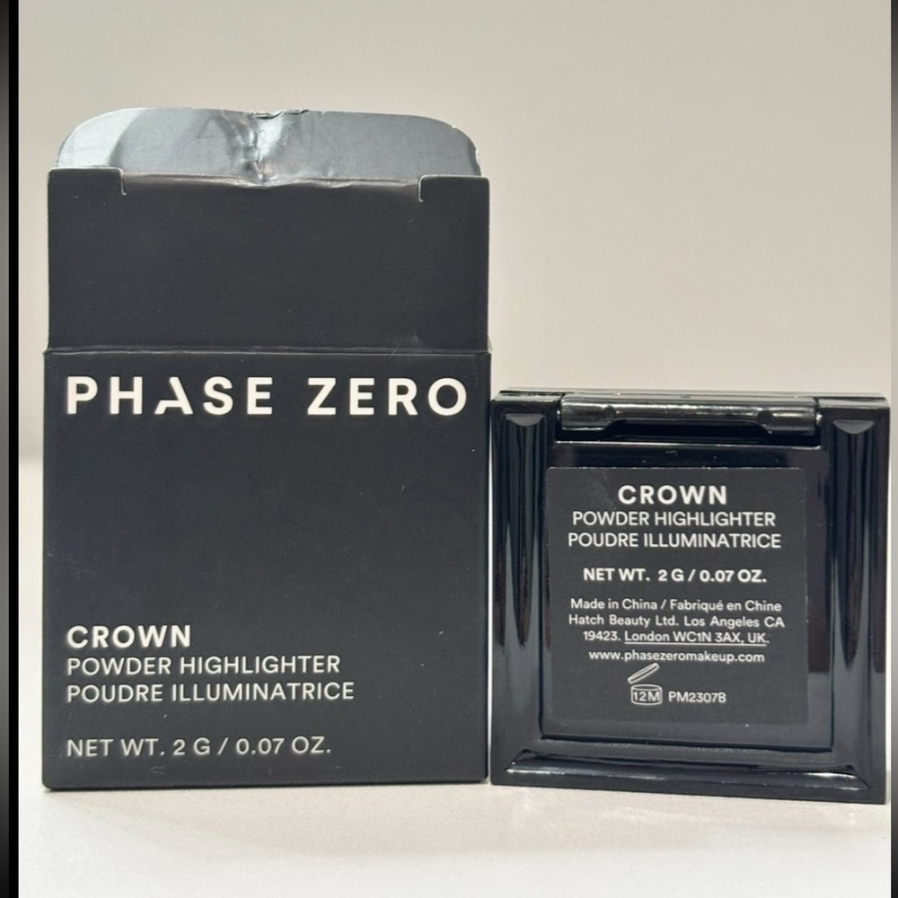 Phase Zero Crown Powder Highlighter - Gold - Picture 6 of 7